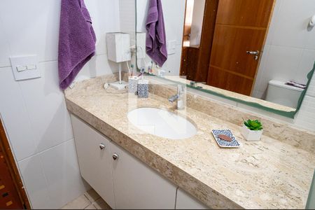 Casa à venda com 220m², 3 quartos e 3 vagasBanheiro Social