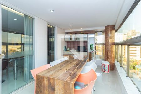 Sala de apartamento para alugar com 4 quartos, 160m² em Palmares, Belo Horizonte