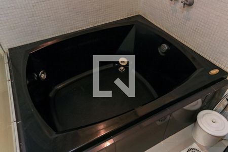 Apartamento à venda com 91m², 2 quartos e 1 vagaBanheiro Social