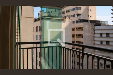 Varanda de kitnet/studio para alugar com 1 quarto, 41m² em República, São Paulo