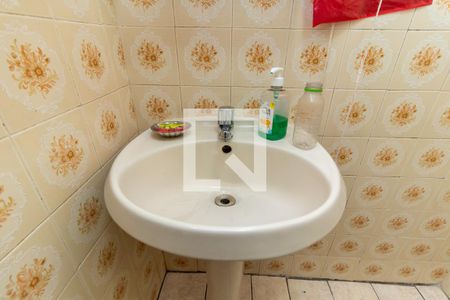 Apartamento à venda com 60m², 2 quartos e sem vagaBanheiro - torneira