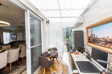 Casa de condomínio à venda com 530m², 4 quartos e 6 vagasEscritório