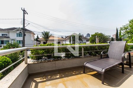 Casa de condomínio à venda com 530m², 4 quartos e 6 vagasVaranda