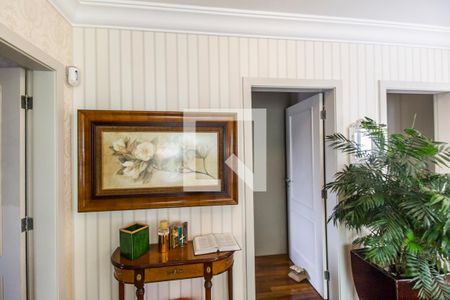 Casa de condomínio à venda com 530m², 4 quartos e 6 vagasSala