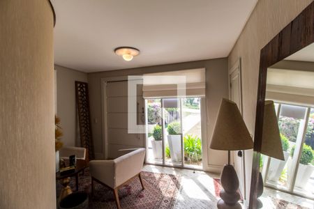 Casa de condomínio à venda com 530m², 4 quartos e 6 vagasHall de entrada