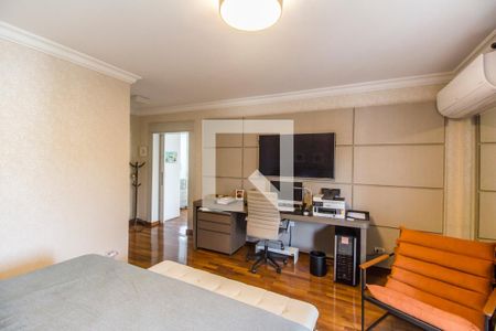 Casa de condomínio à venda com 530m², 4 quartos e 6 vagasSuíte master