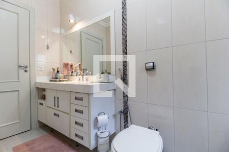 Casa de condomínio à venda com 530m², 4 quartos e 6 vagasBanheiro da Suíte 3