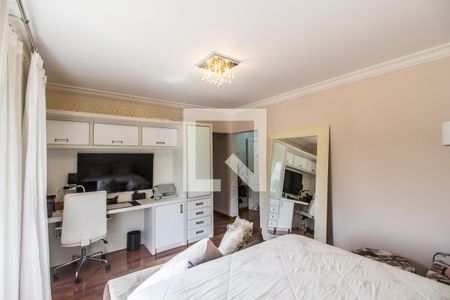 Casa de condomínio à venda com 530m², 4 quartos e 6 vagasSuíte 3