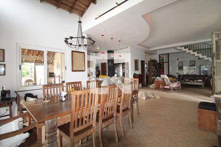 Sala de casa de condomínio à venda com 4 quartos, 400m² em Anil, Rio de Janeiro