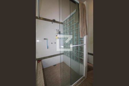 Casa de condomínio à venda com 400m², 4 quartos e 5 vagasBanheiro da Suíte 3