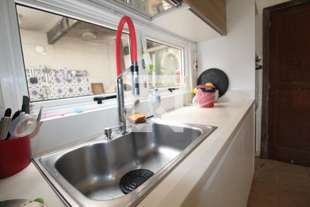 Casa de condomínio à venda com 400m², 4 quartos e 5 vagasCozinha 