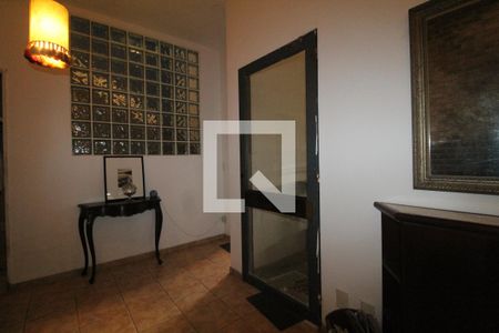 Casa de condomínio à venda com 400m², 4 quartos e 5 vagasEspaço de Hóspedes - Sala