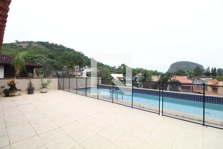 Casa de condomínio à venda com 400m², 4 quartos e 5 vagasÁrea externa - Piscina