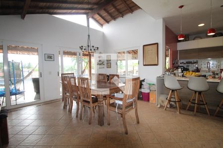 Sala de casa de condomínio à venda com 4 quartos, 400m² em Anil, Rio de Janeiro