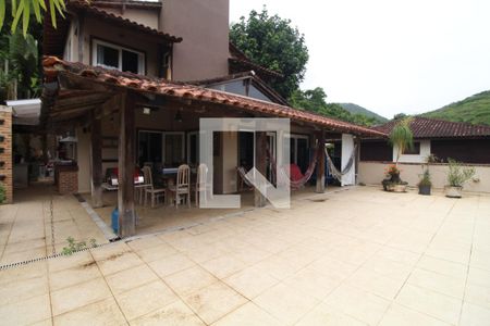 Casa de condomínio à venda com 400m², 4 quartos e 5 vagasÁrea externa - Piscina