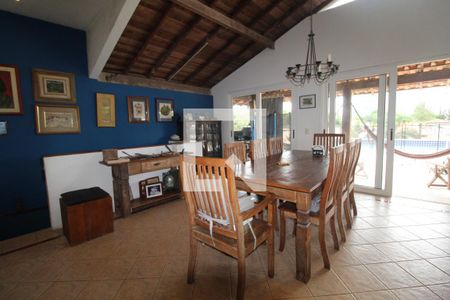 Sala de casa de condomínio à venda com 4 quartos, 400m² em Anil, Rio de Janeiro