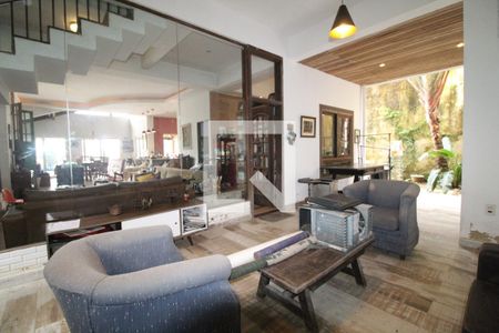 Casa de condomínio à venda com 400m², 4 quartos e 5 vagasÁrea externa 