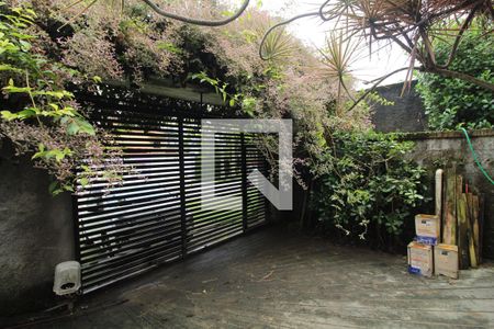 Casa de condomínio à venda com 400m², 4 quartos e 5 vagasGaragem 