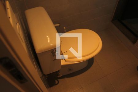 Apartamento à venda com 130m², 3 quartos e 2 vagasBanheiro