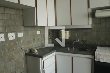 Apartamento à venda com 130m², 3 quartos e 2 vagasCozinha e Área de Serviço
