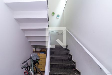 Escada de casa à venda com 3 quartos, 170m² em Vila Nova Pauliceia, São Paulo
