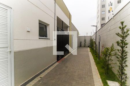 Apartamento para alugar com 40m², 2 quartos e sem vaga Apartamento para alugar com 40m², 2 quartos e sem vagaEntrada