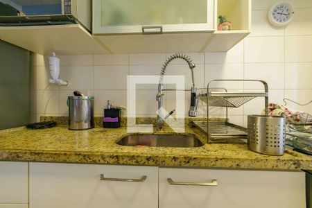 Apartamento à venda com 78m², 2 quartos e 1 vagaCozinha