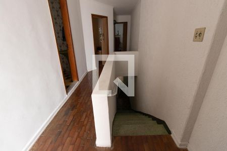 Casa à venda com 150m², 3 quartos e 1 vagaEscada