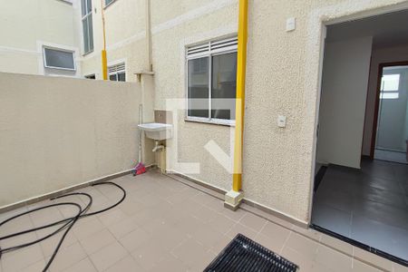 Apartamento para alugar com 48m², 2 quartos e 1 vagaQuintal - Área de Serviço