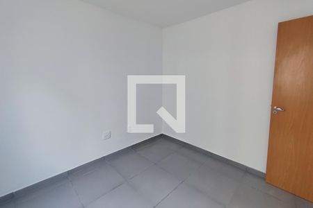 Quarto 1 de apartamento para alugar com 2 quartos, 48m² em Jardim Esmeraldina, Campinas
