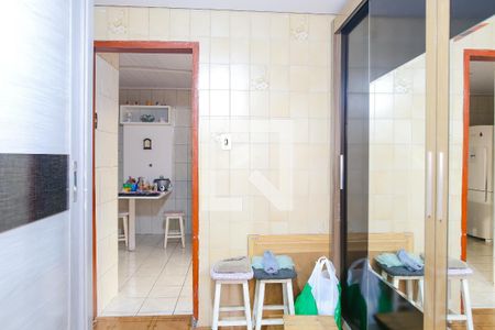 Casa à venda com 200m², 2 quartos e 3 vagasEscritorio