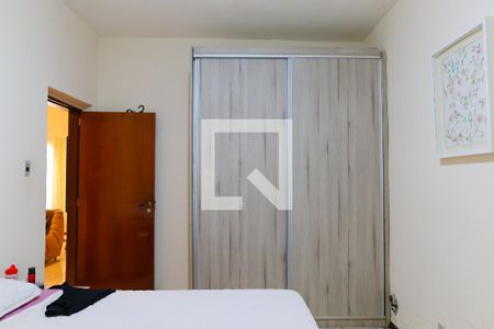 Casa à venda com 200m², 2 quartos e 3 vagasQuarto 2