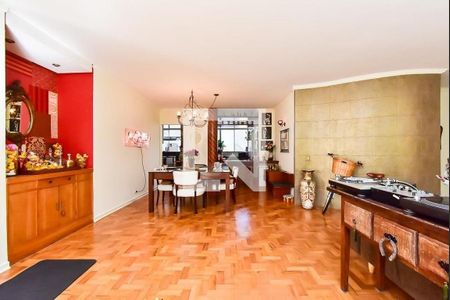 Apartamento à venda com 216m², 3 quartos e 2 vagas