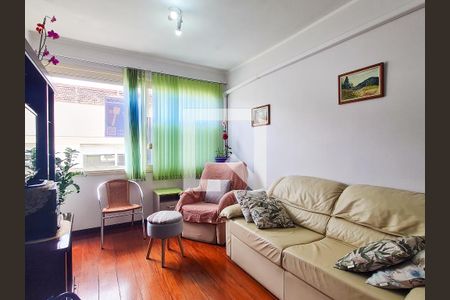 Sala de apartamento à venda com 2 quartos, 67m² em São João, Porto Alegre
