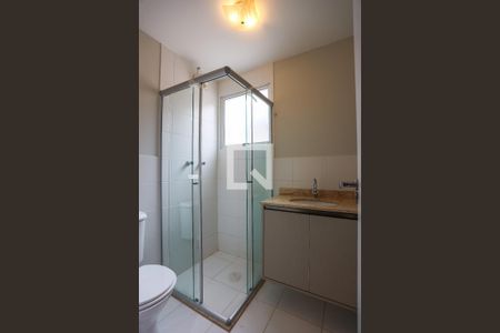 Casa para alugar com 110m², 3 quartos e 2 vagasBanheiro social