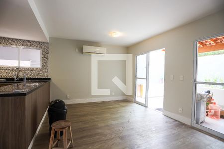 Casa para alugar com 3 quartos, 110m² em Jardim Colibri, Cotia