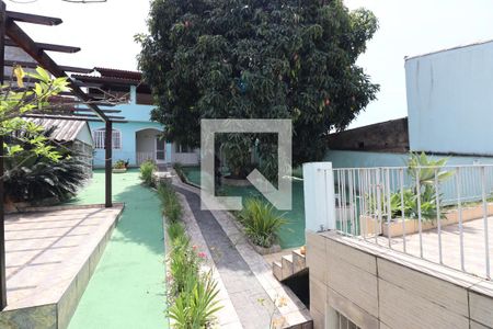 Casa para alugar com 229m², 5 quartos e 2 vagasQuintal