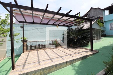 Casa para alugar com 229m², 5 quartos e 2 vagasQuintal