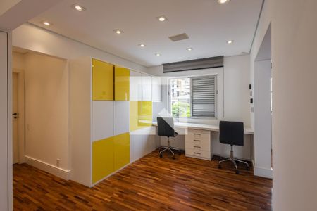 Apartamento para alugar com 126m², 2 quartos e 1 vaga Apartamento para alugar com 126m², 2 quartos e 1 vagaEscritório