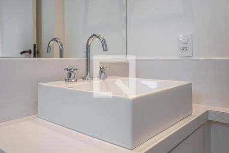 Apartamento para alugar com 126m², 2 quartos e 1 vaga Apartamento para alugar com 126m², 2 quartos e 1 vagaBanheiro da Suíte 2