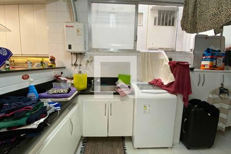 Apartamento à venda com 360m², 4 quartos e 2 vagas Apartamento à venda com 360m², 4 quartos e 2 vagasÁrea de Serviço