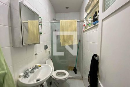 Apartamento à venda com 360m², 4 quartos e 2 vagas Apartamento à venda com 360m², 4 quartos e 2 vagasBanheiro de serviço