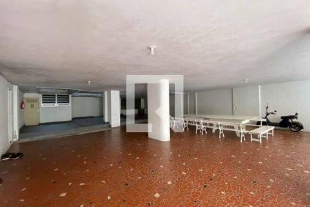 Apartamento à venda com 360m², 4 quartos e 2 vagas Apartamento à venda com 360m², 4 quartos e 2 vagasÁrea comum - Playground