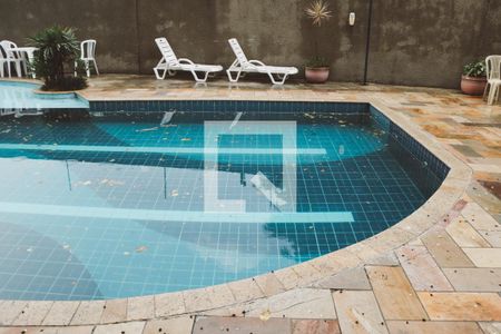 Apartamento à venda com 58m², 2 quartos e 1 vaga Apartamento à venda com 58m², 2 quartos e 1 vagaPiscina