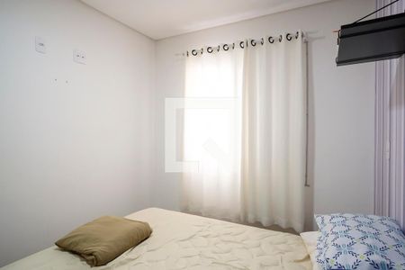 Quarto 1 de apartamento à venda com 2 quartos, 38m² em Santa Maria, Santo André