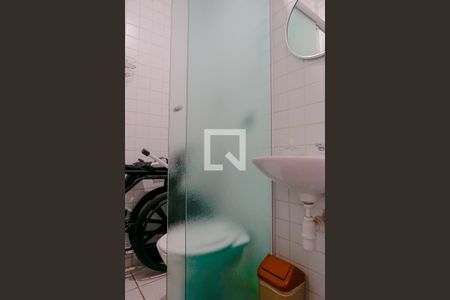 Apartamento à venda com 100m², 3 quartos e 2 vagasBanheiro de Serviço