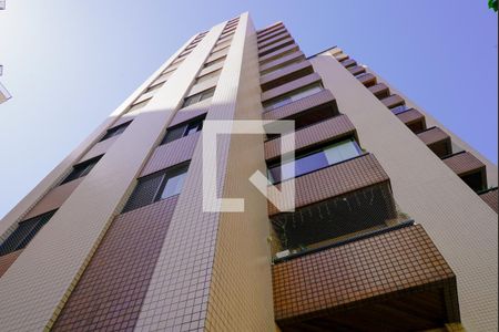 Apartamento à venda com 100m², 3 quartos e 2 vagasFachada