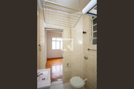 Banheiro de apartamento à venda com 1 quarto, 57m² em Centro, Niterói
