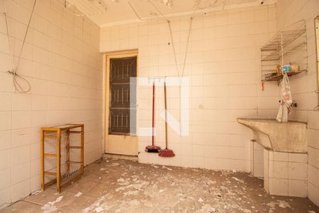 Casa à venda com 198m², 5 quartos e 1 vagaÁrea de Serviço 2° andar