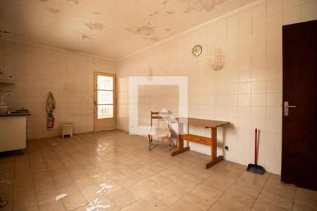 Casa à venda com 198m², 5 quartos e 1 vagaCozinha do 2° andar